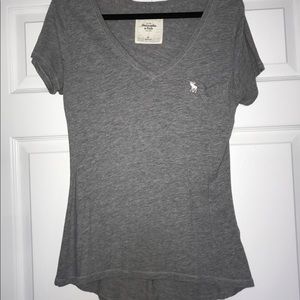 Abercrombie & Fitch v neck tee